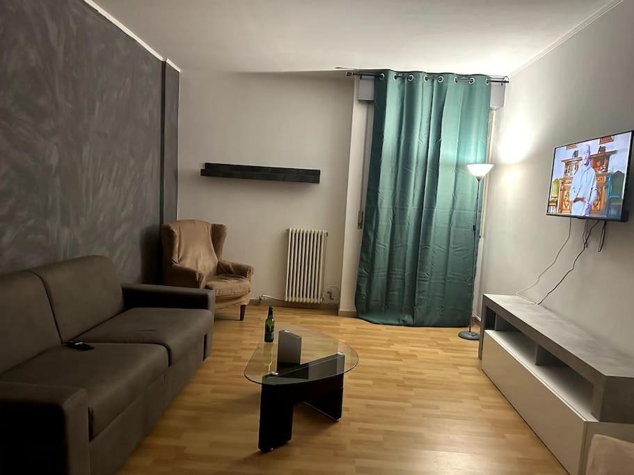 Leone D'Oro - Full Apartment Mestre Exteriér fotografie